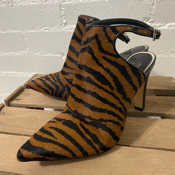 White House Black Market Women’s Heels - Picture 2 of 7